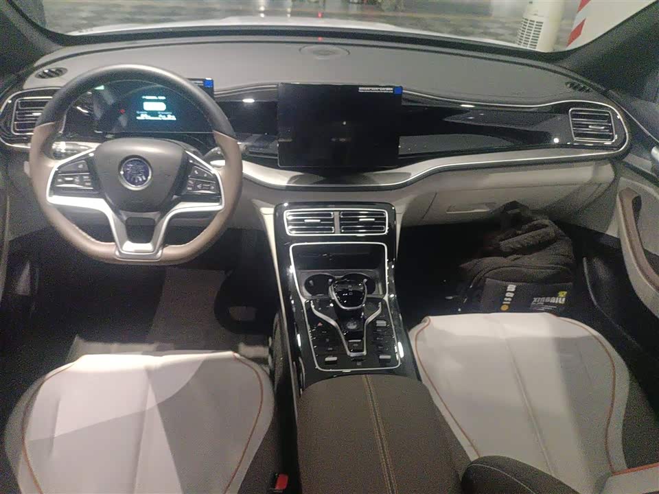 BYD Qin Yuan BYD Qin Yuan