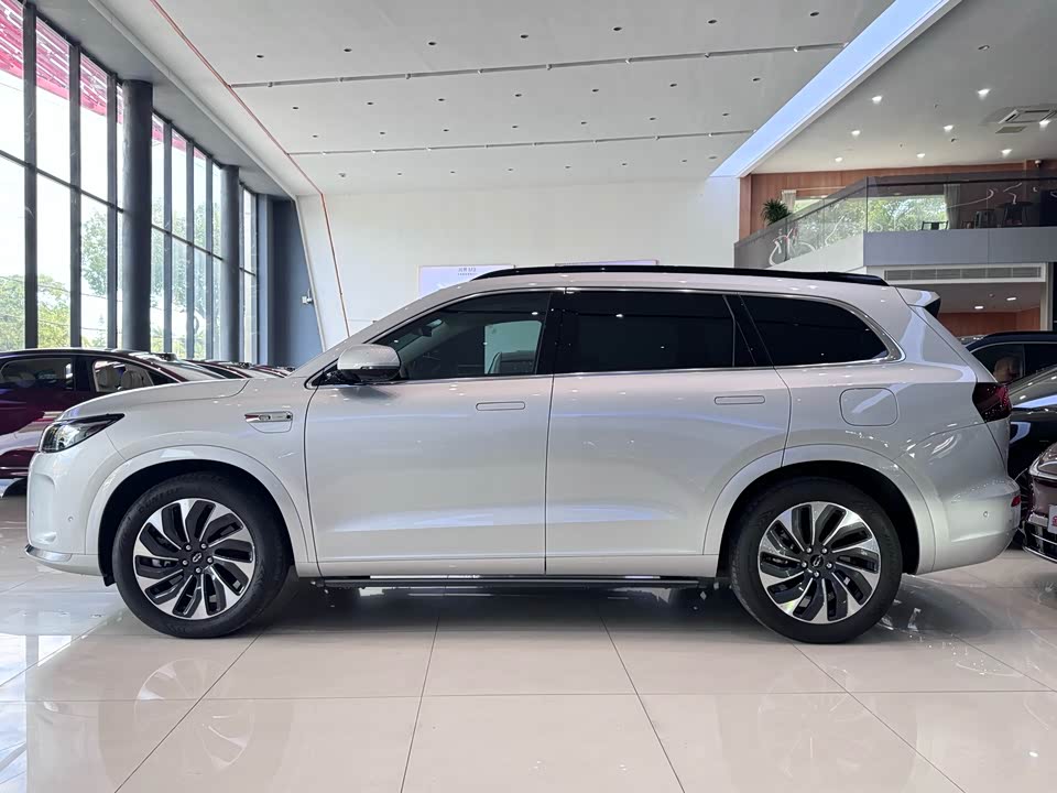 AITO Ask the world M7