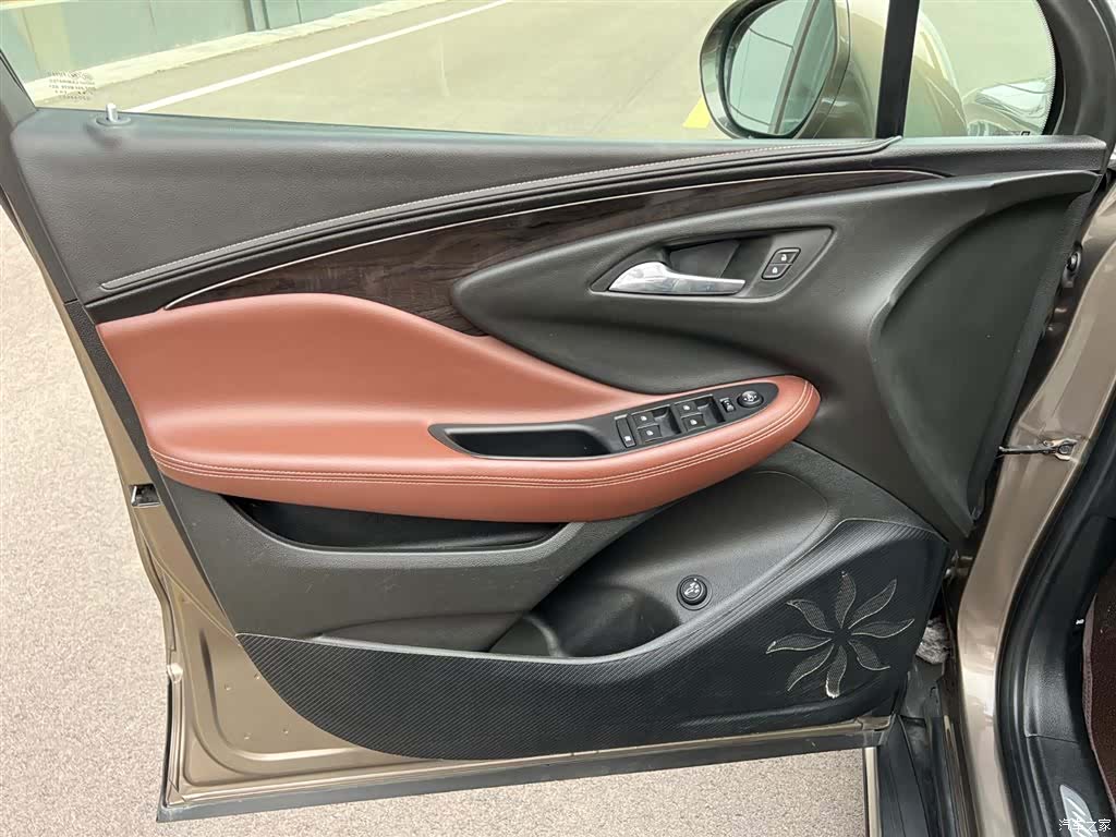 Buick Envision Plus, 2017 9