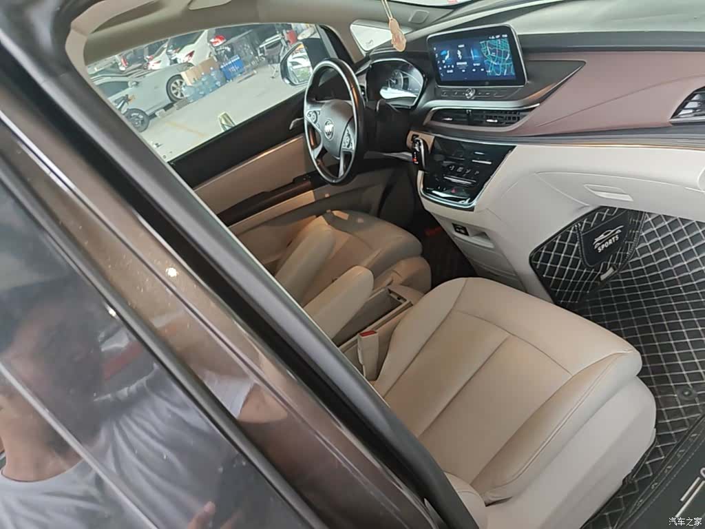 Buick GL8, 2021 25