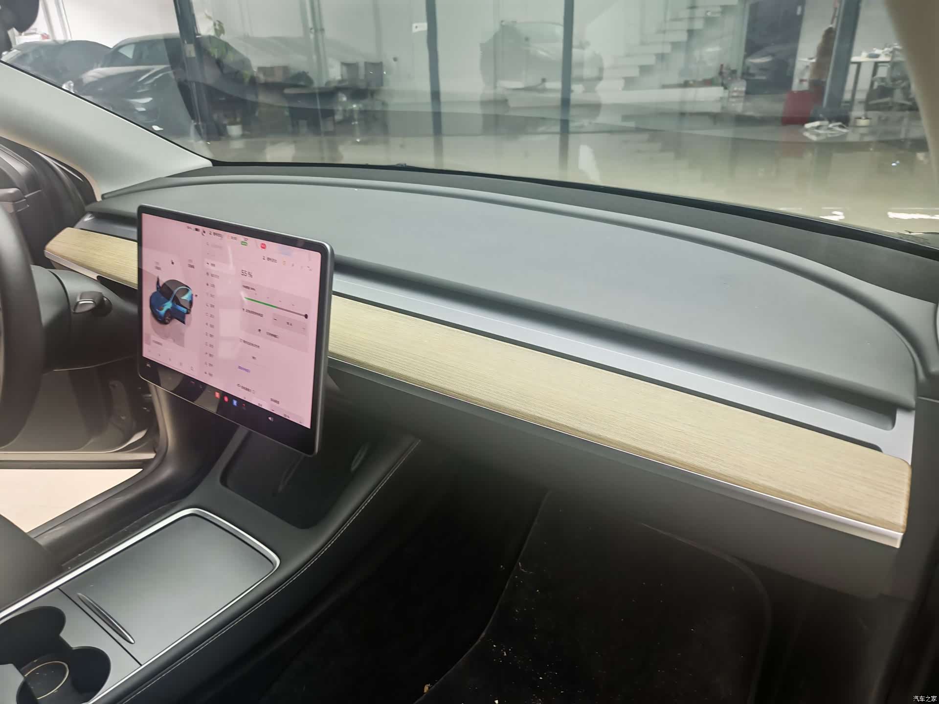 Tesla Model Y, 2022 15