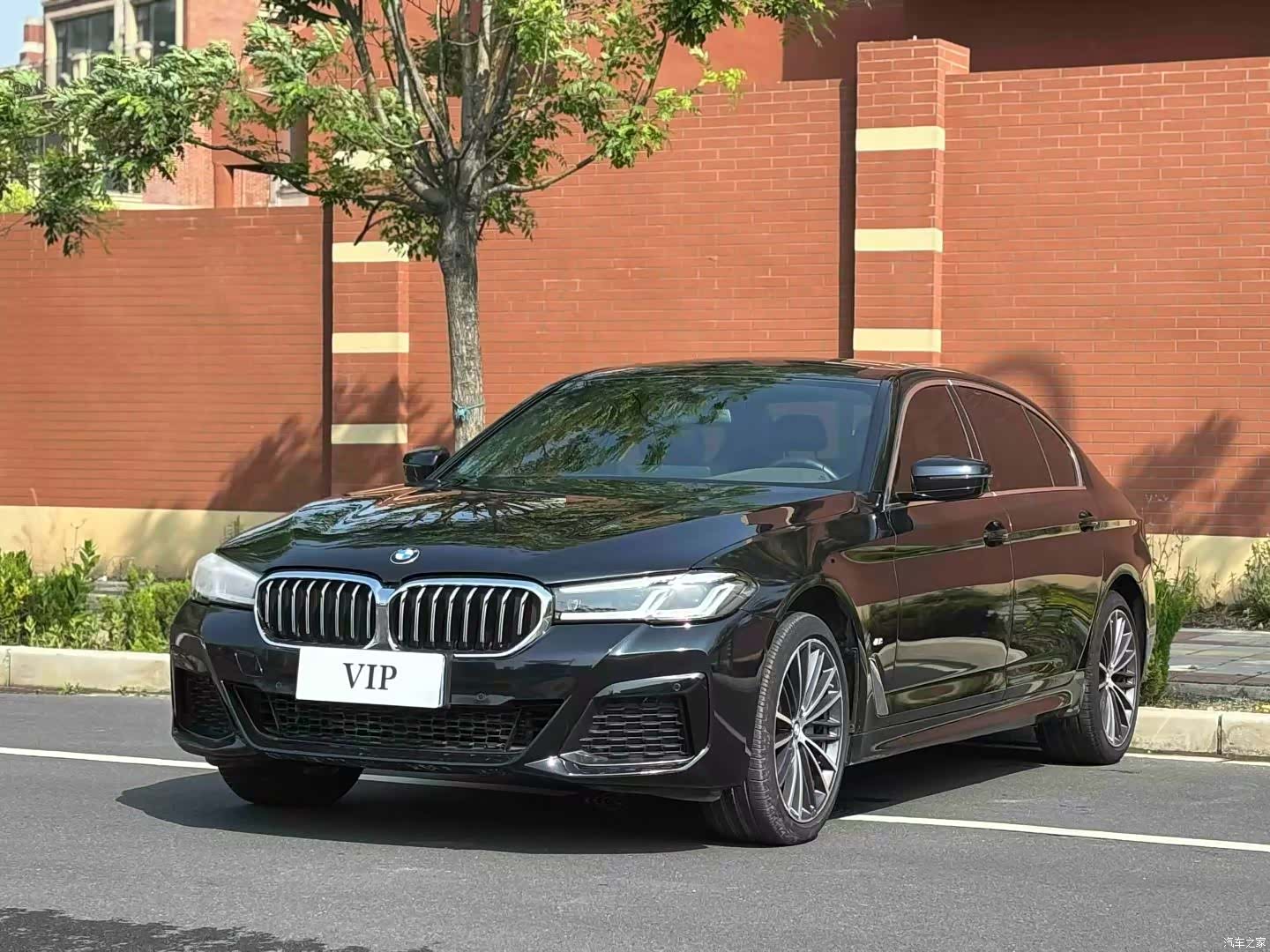 BMW 5 Series, 2023 1