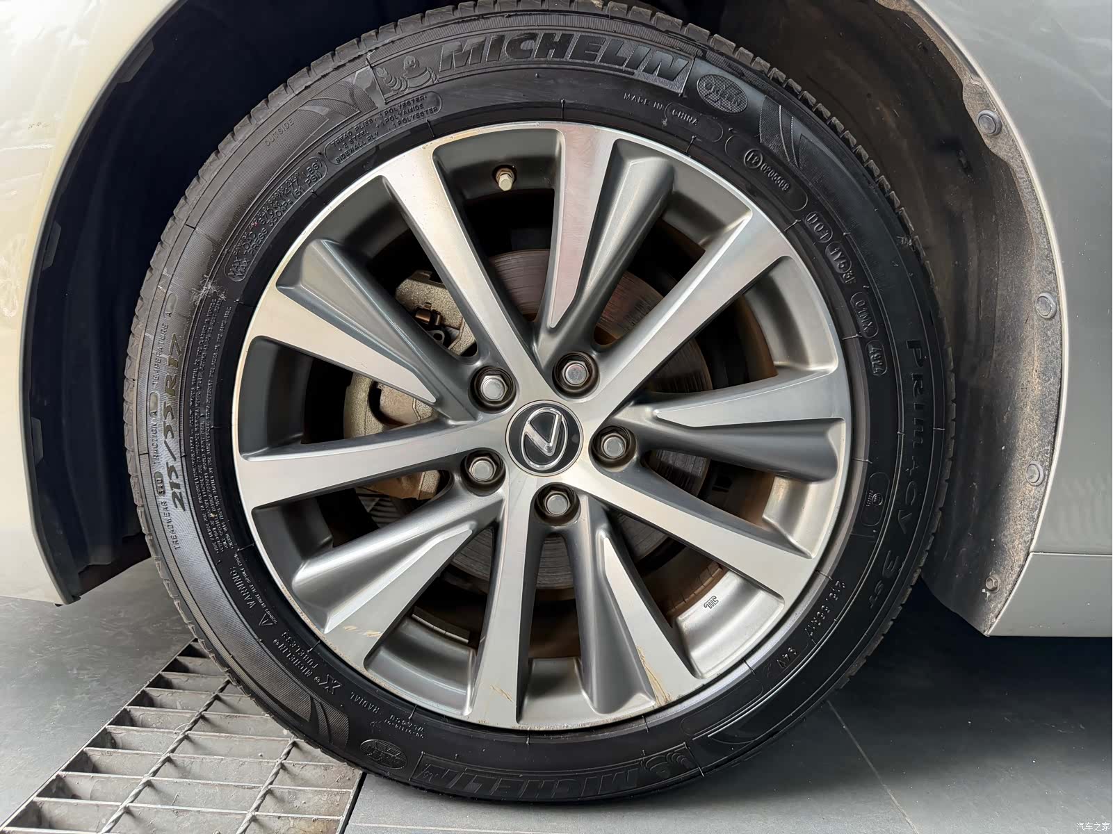 Lexus ES, 2021 10