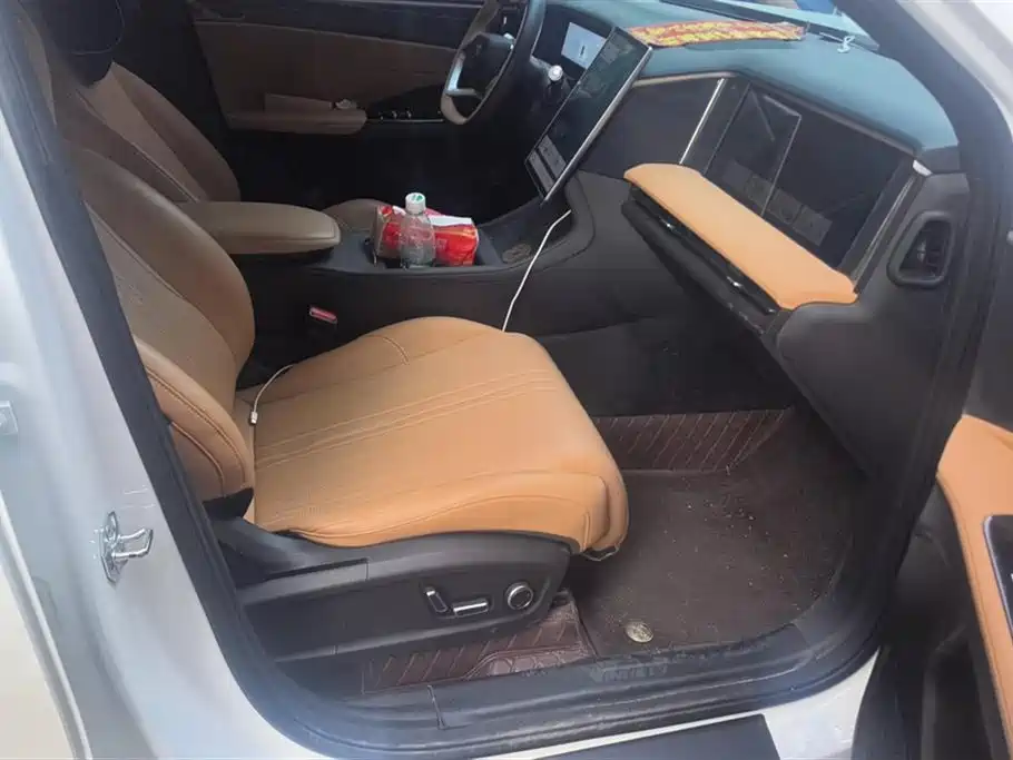 Geely Galaxy Galaxy L7