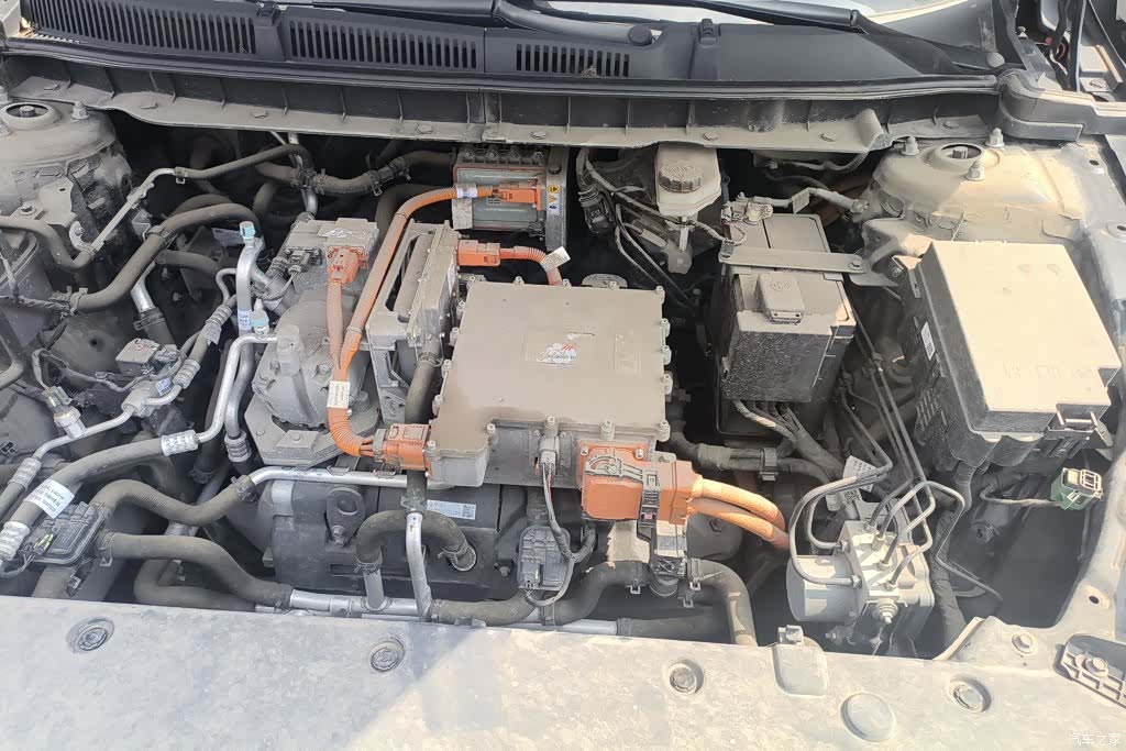 Hongqi QM5, 2024 10