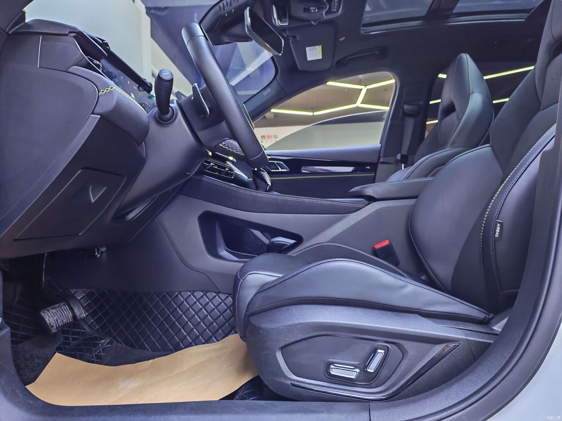 Lynk & Co 02, 2023 7