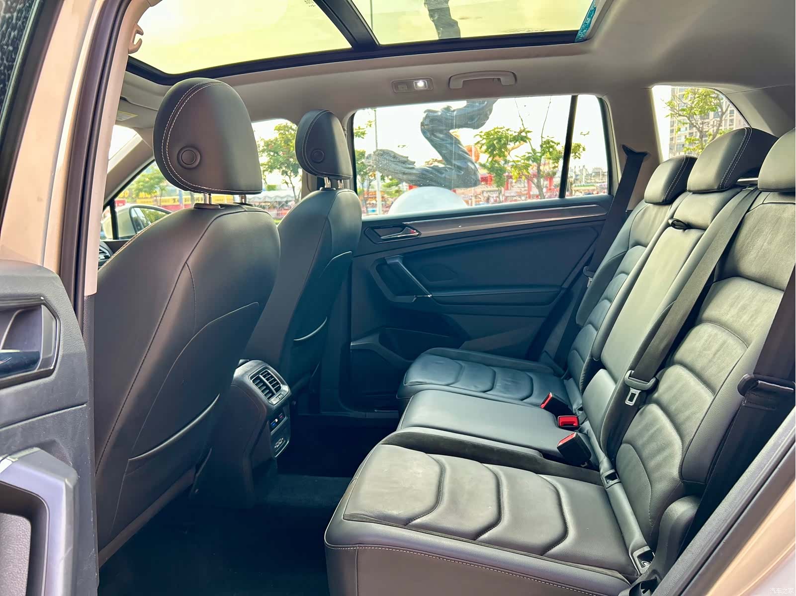 Volkswagen Tiguan L, 2021 8