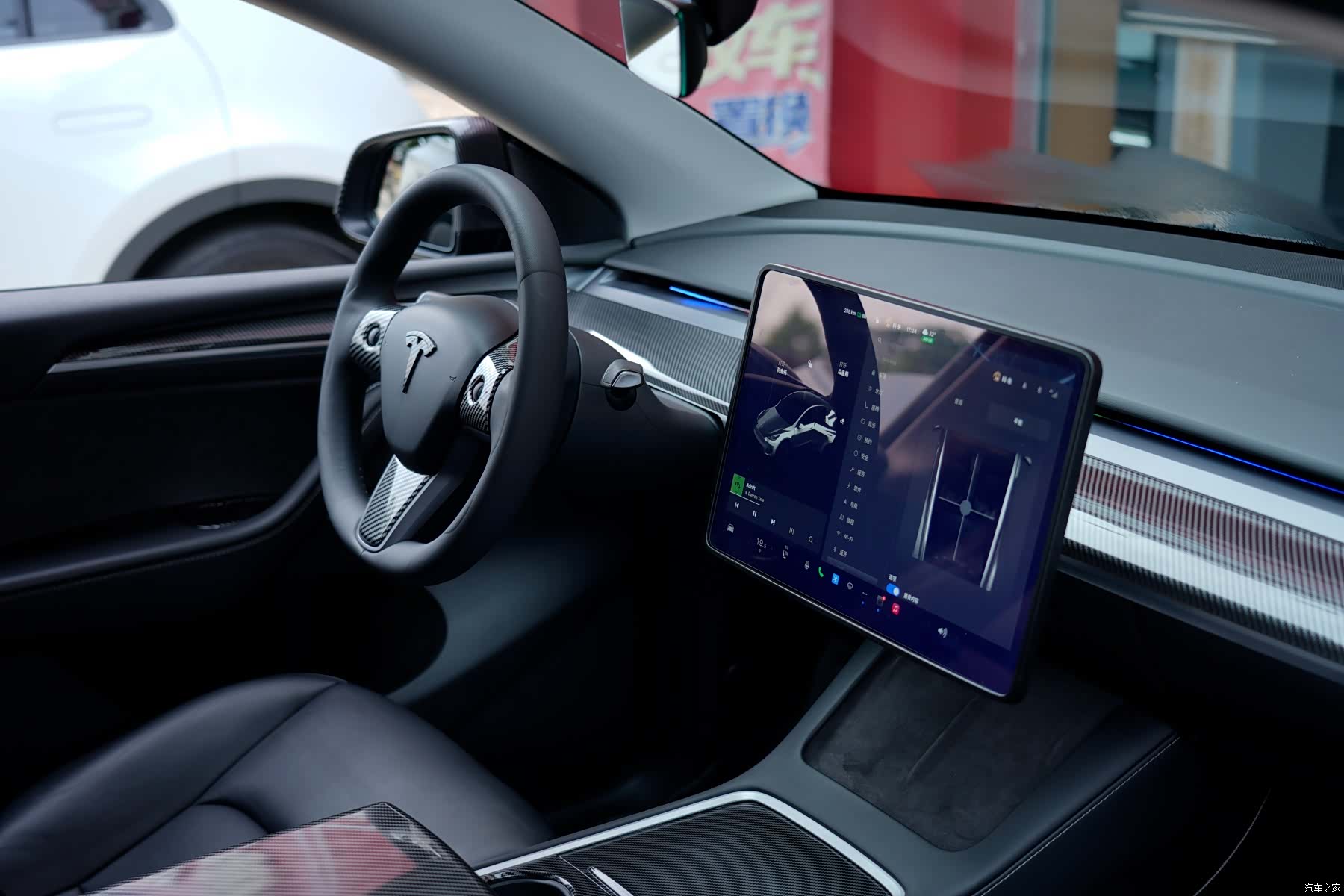 Tesla Model Y, 2021 13