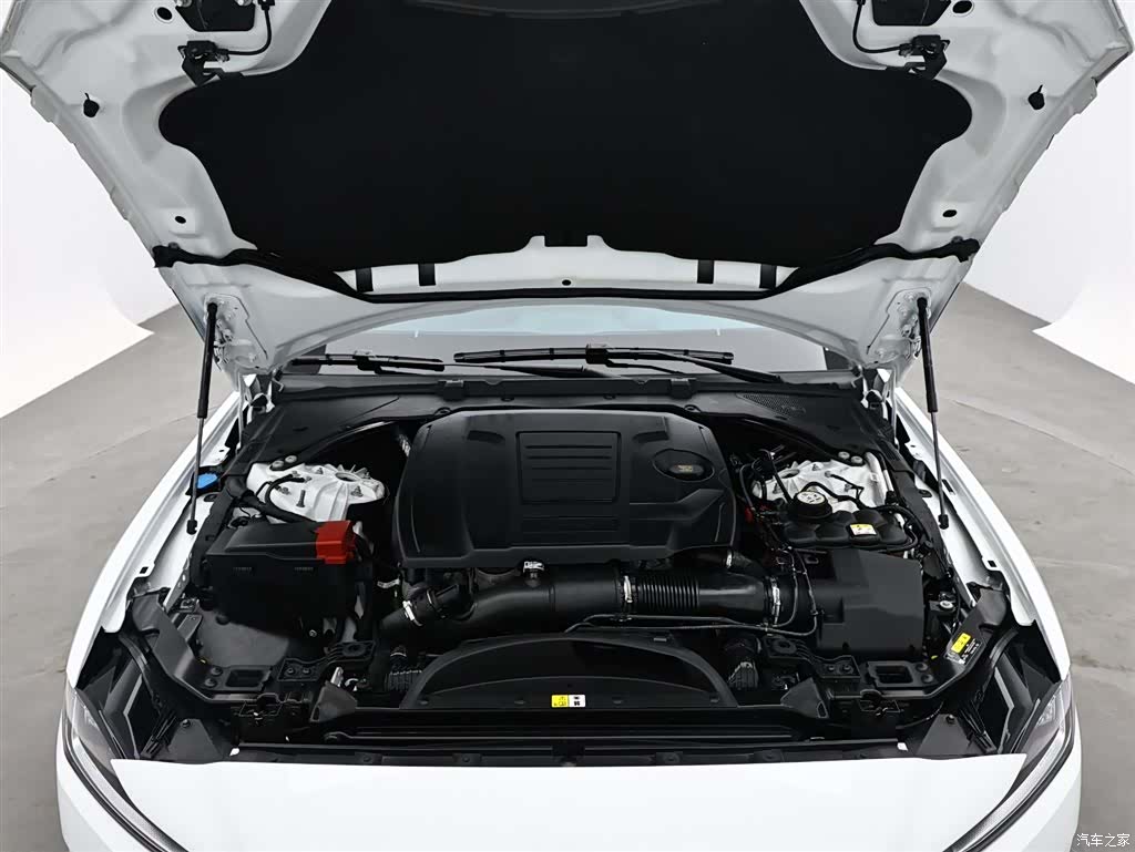 Land Rover XEL, 2025 17