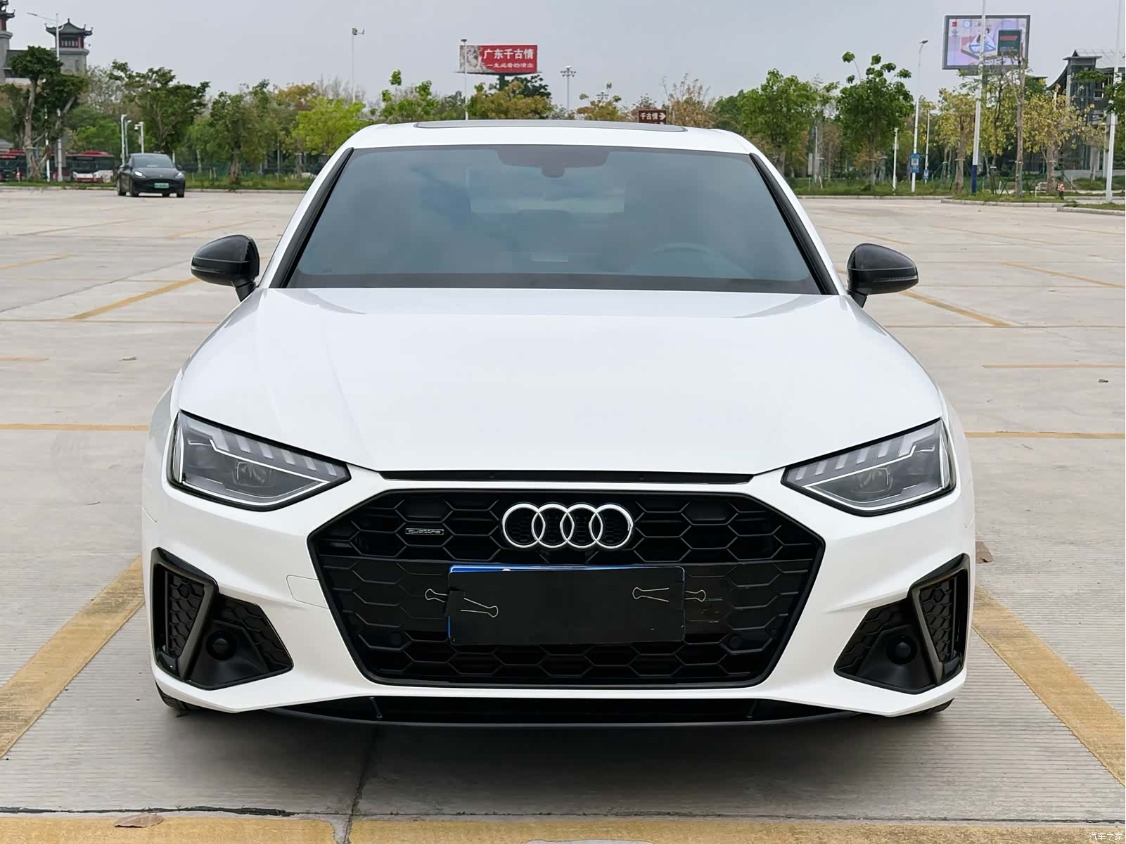 Audi A4L, 2022 2