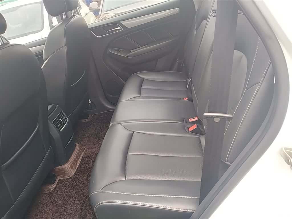 Roewe RX5, 2018 17