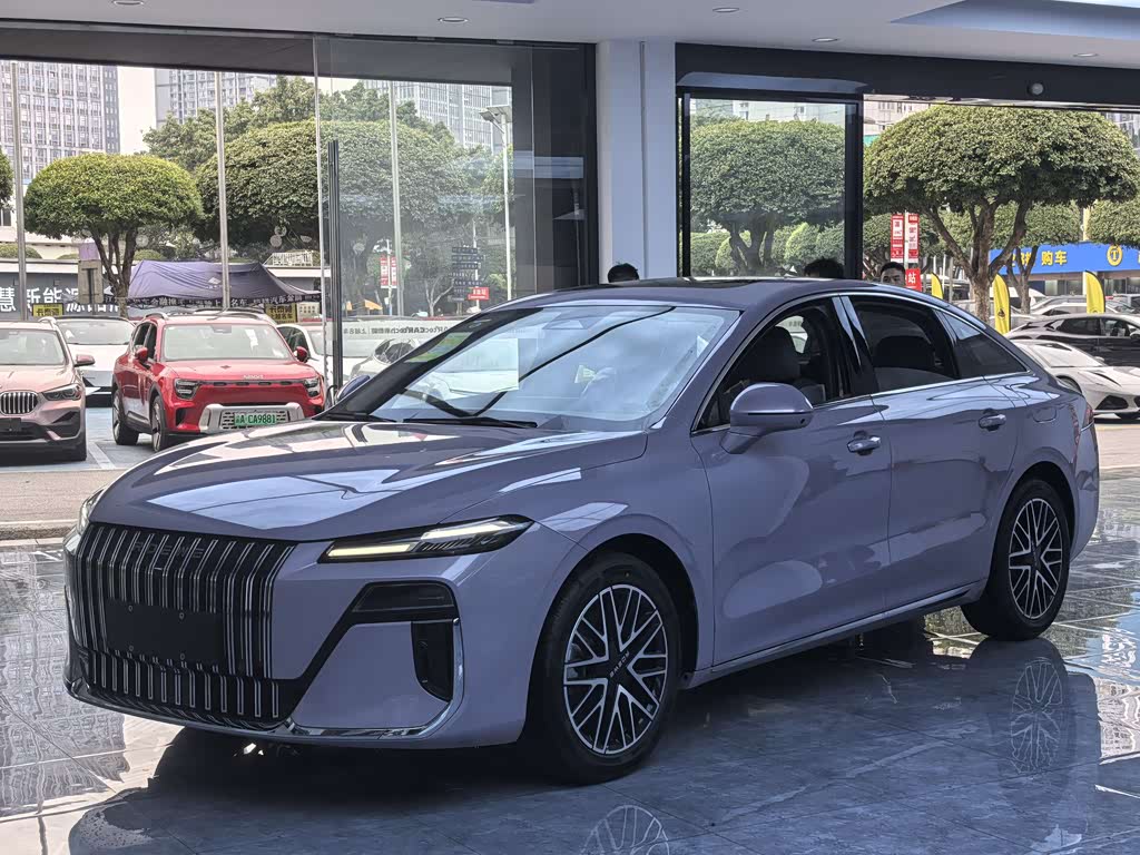 Roewe M7 DMH