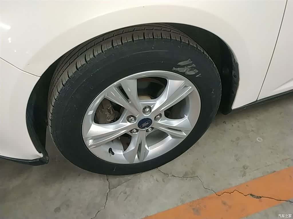 Ford Focus, 2015 23