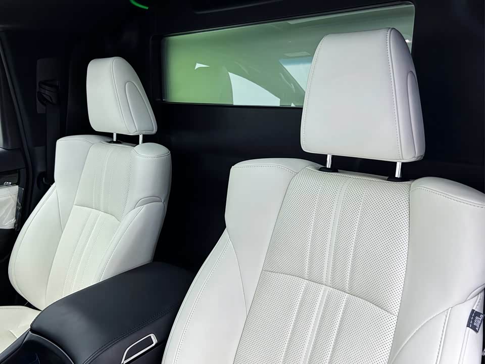 Lexus LM Lexus LM