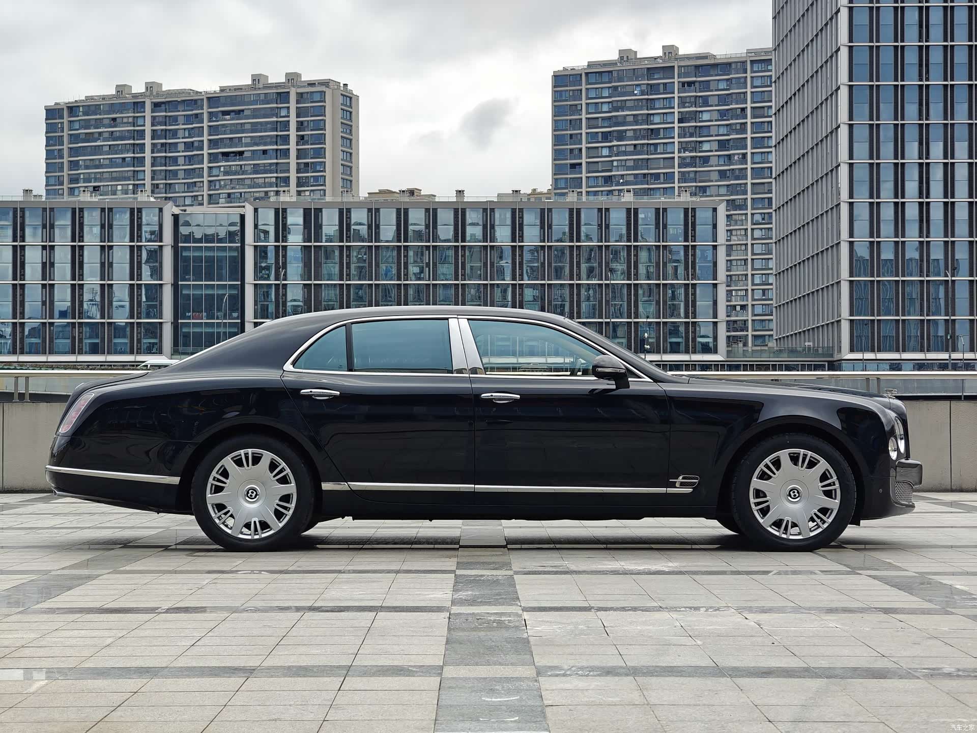 Bentley Mulsanne, 2013 4