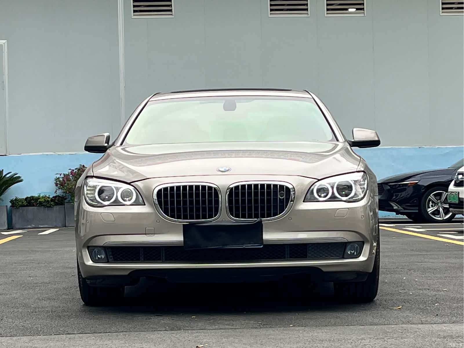 BMW 7 Series, 2011 2