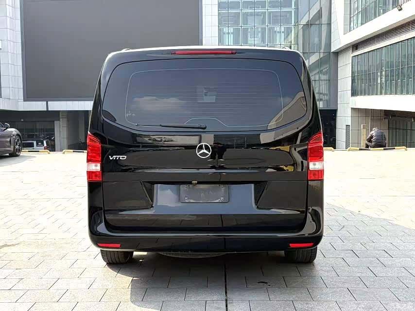Mercedes-Benz 7, 2018 8