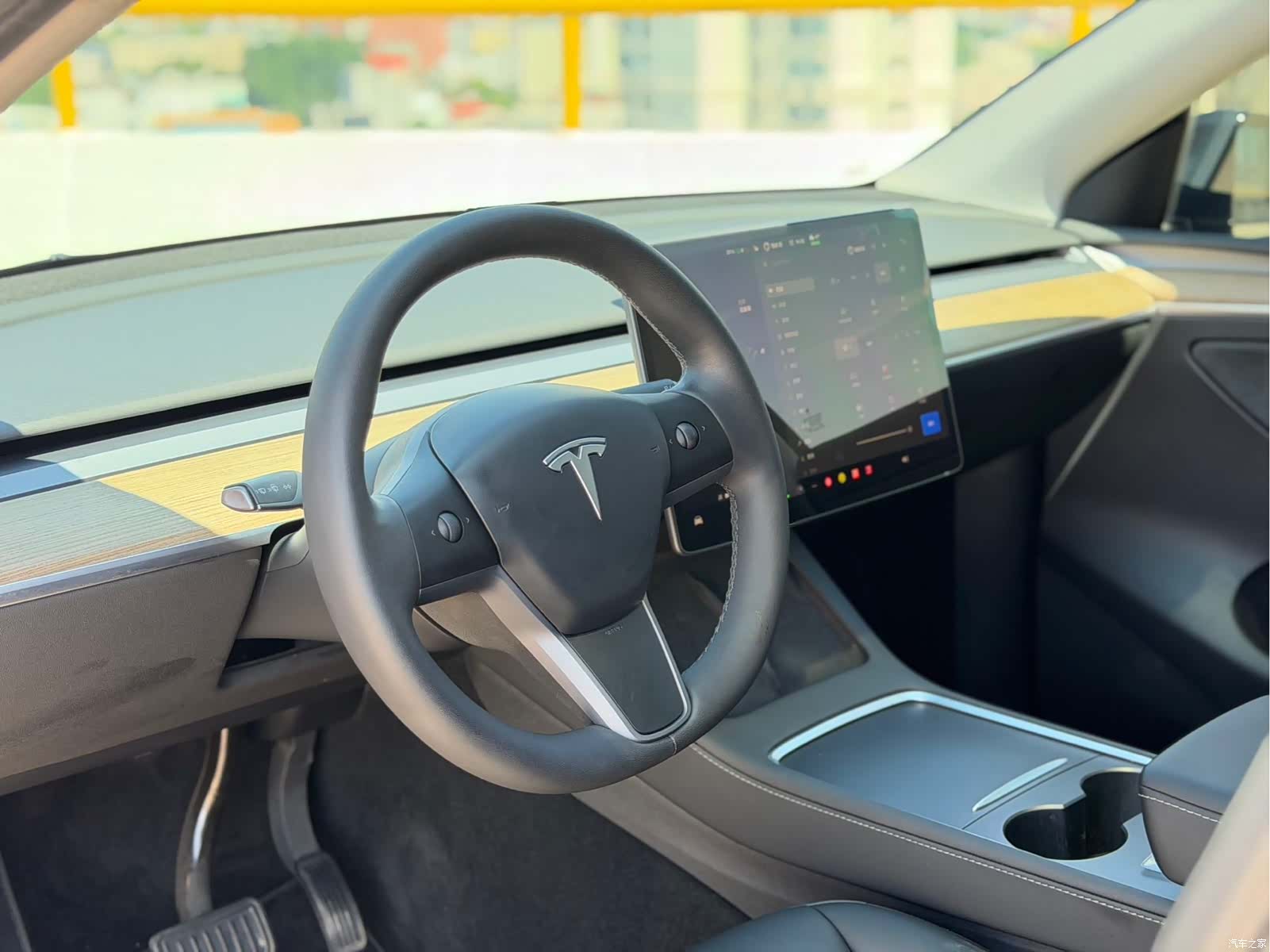 Tesla Model Y, 2022 7