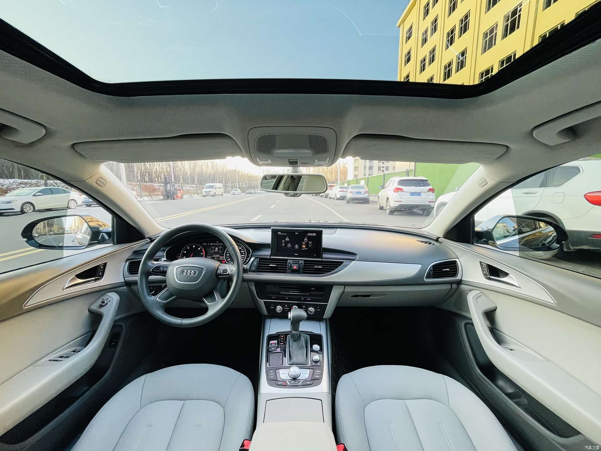 Audi A6L, 2012 7
