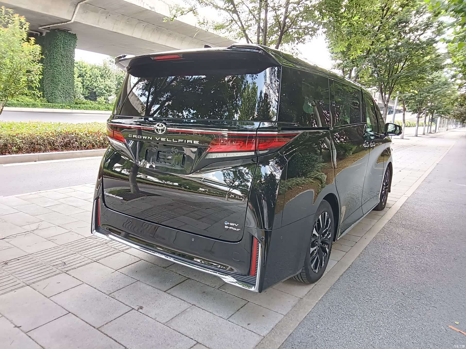 Toyota Vellfire, 2023 8