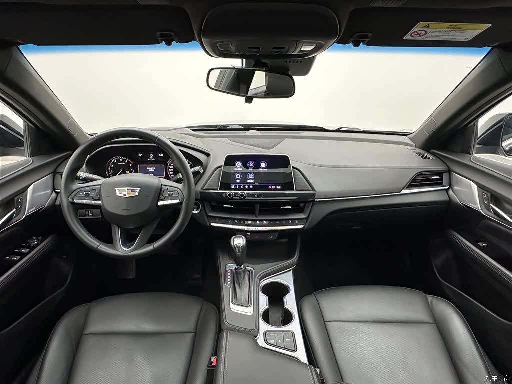 Cadillac CT4, 2023 17