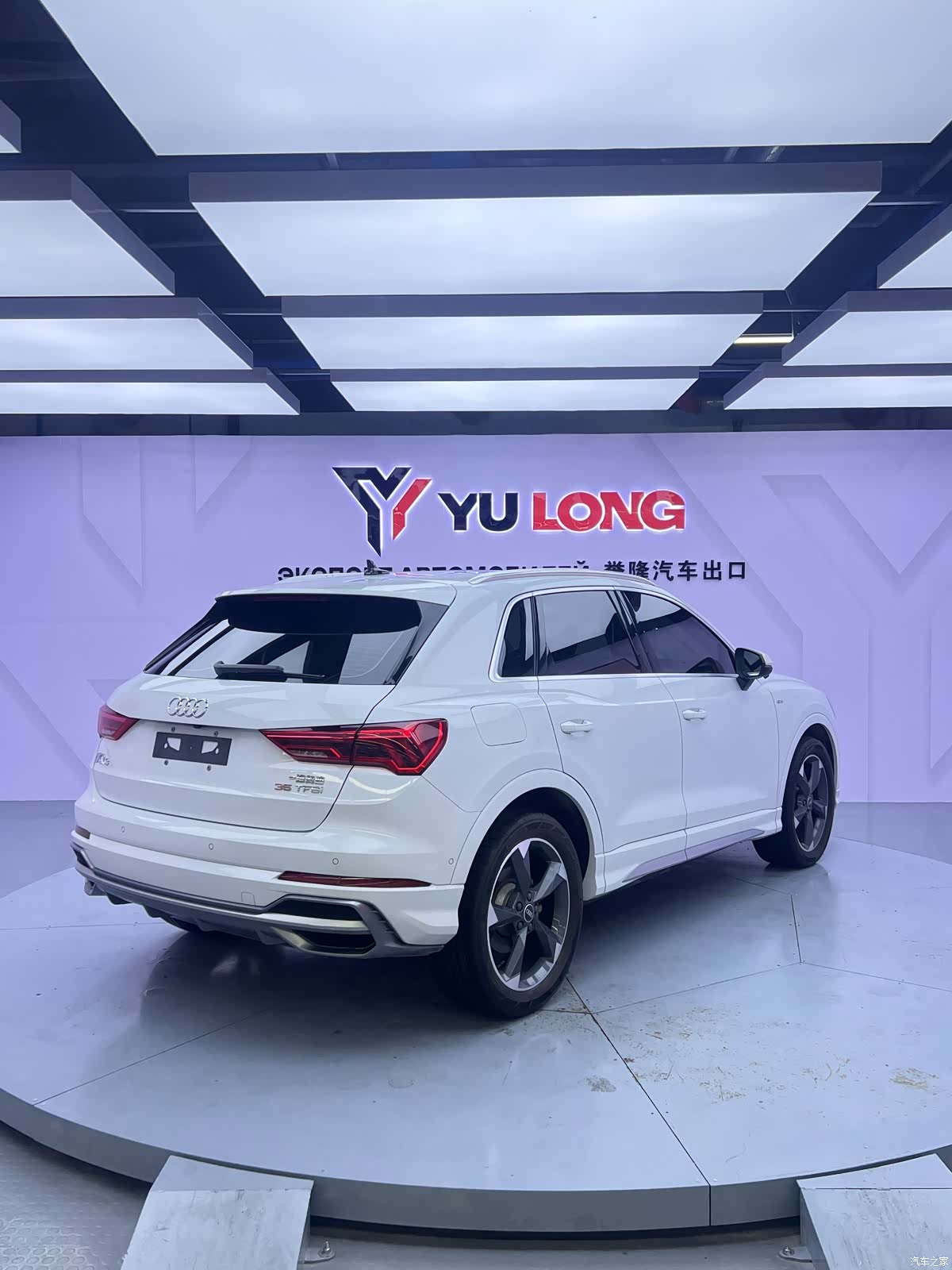 Audi Q3, 2022 6