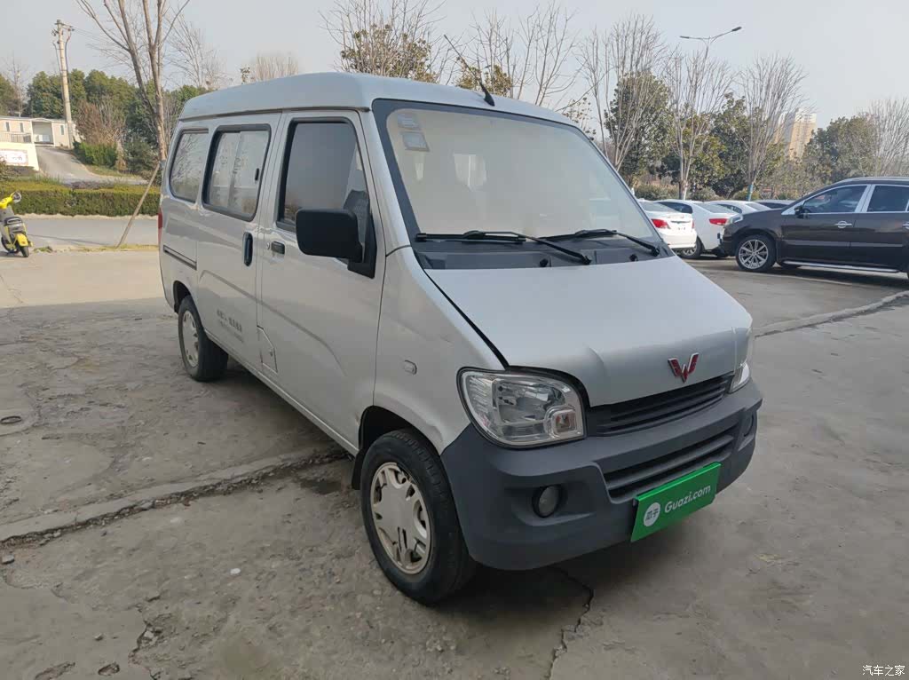 Wuling LSI, 2017 22