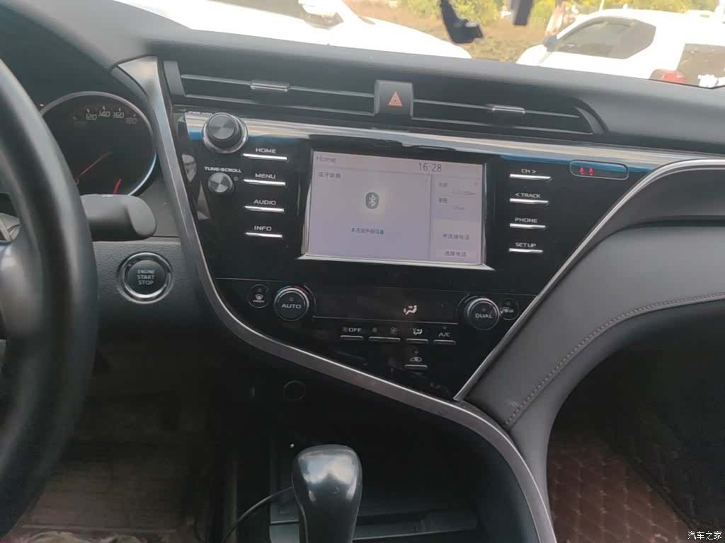 Toyota Camry, 2018 13