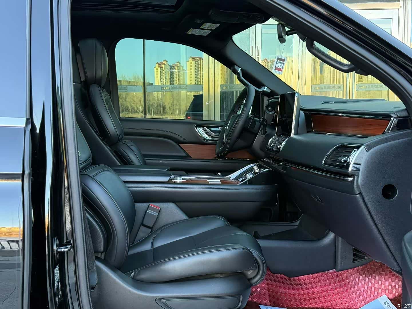 Lincoln Navigator, 2018 4
