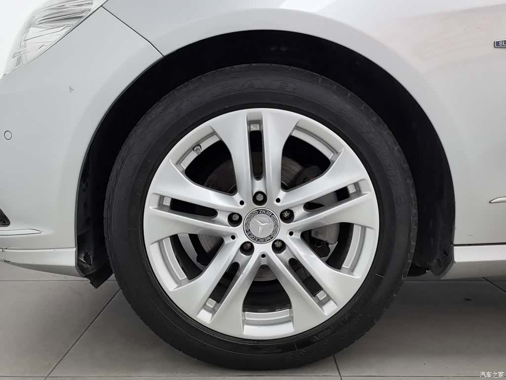 Mercedes-Benz E-Class, 2010 17