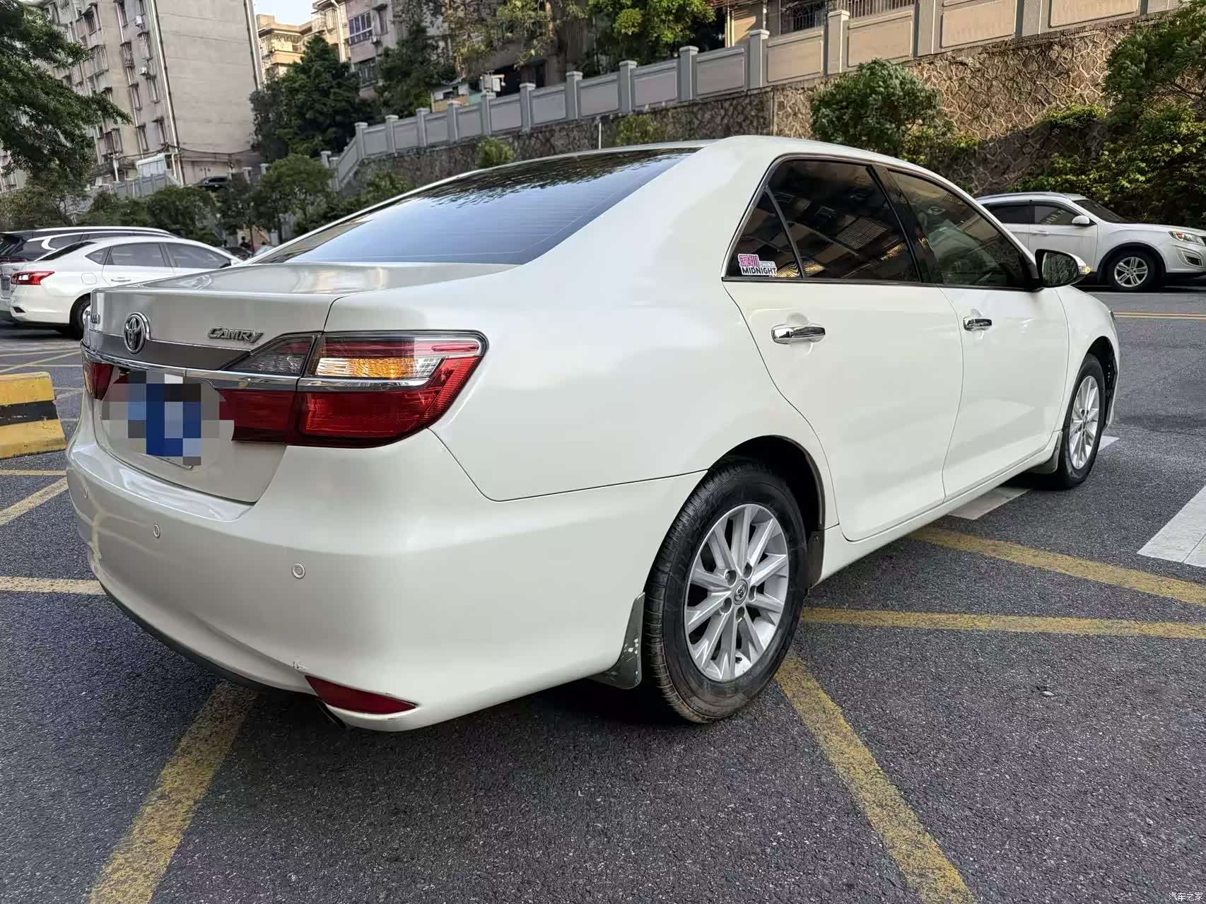 Toyota Camry, 2017 2