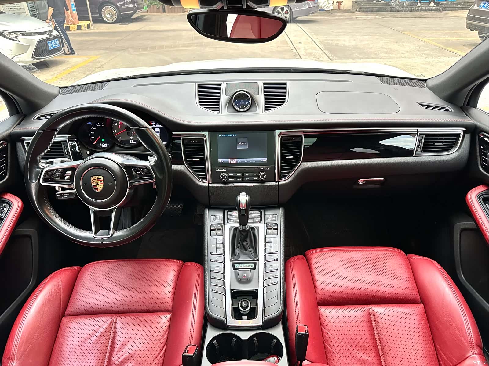 Porsche Macan, 2018 9