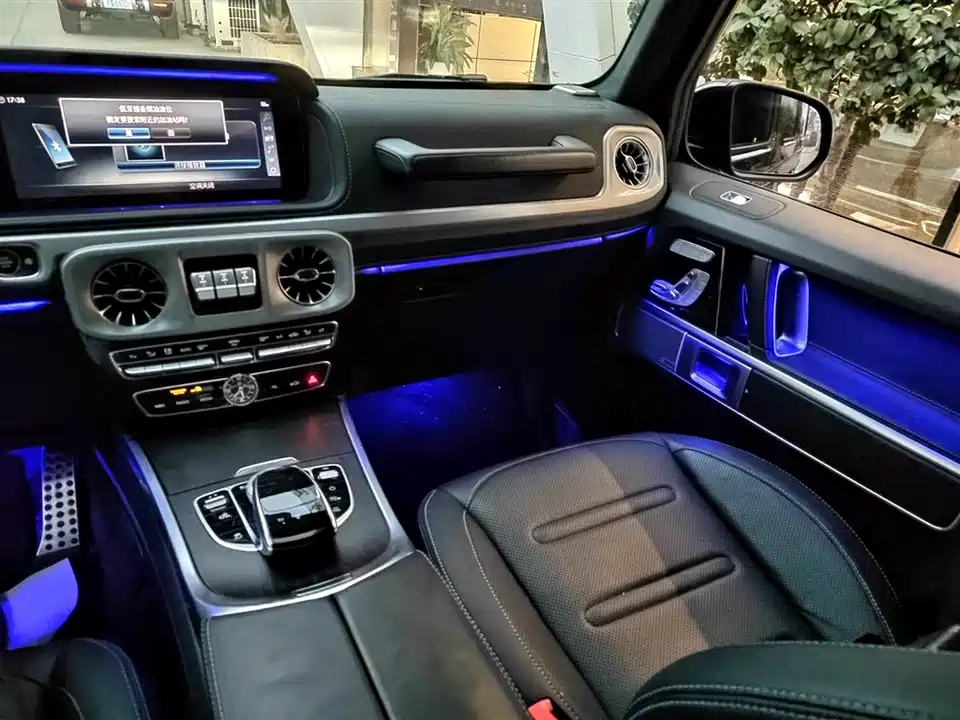 Mercedes-Benz G-class