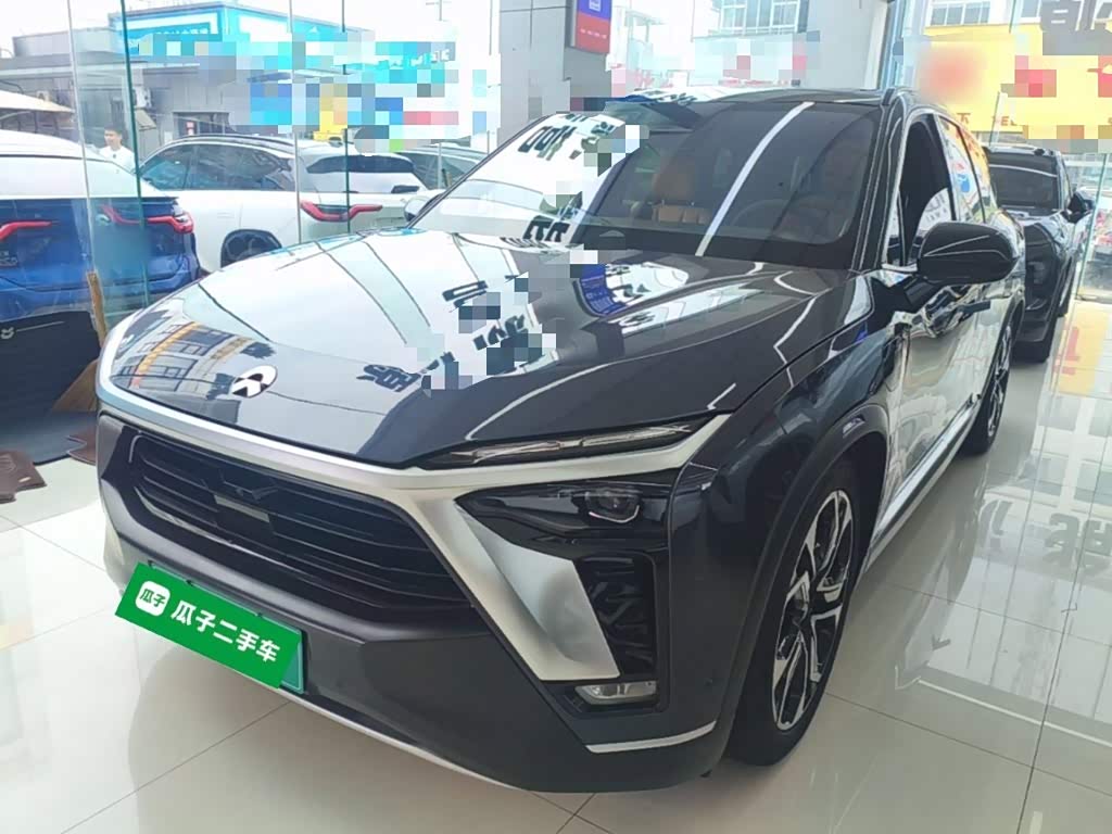 NIO ES8