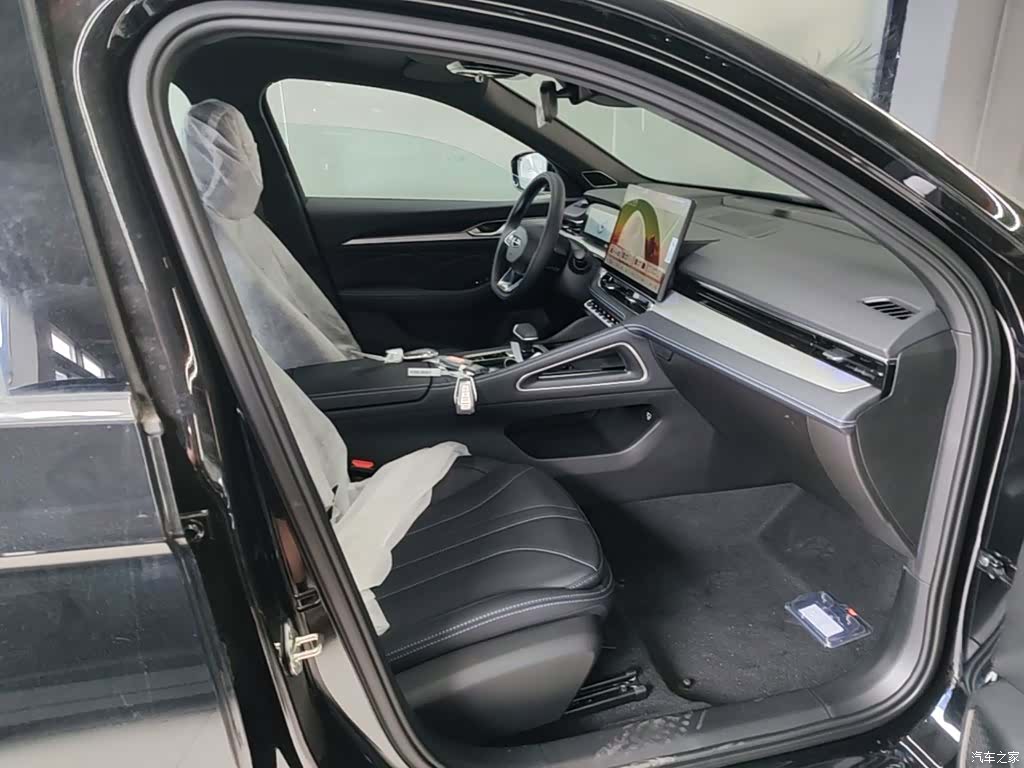 Geely Preface, 2026 25