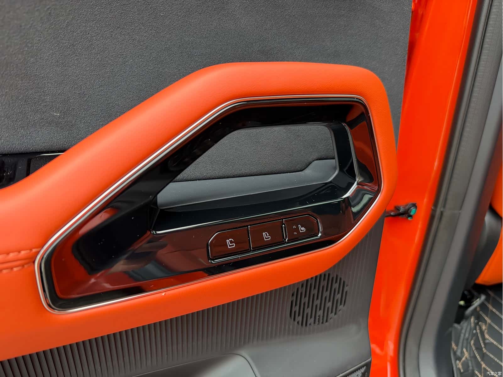 Ford Bronco, 2026 35
