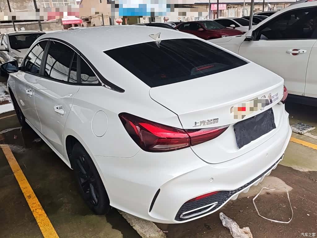 MG MG5, 2025 все фото