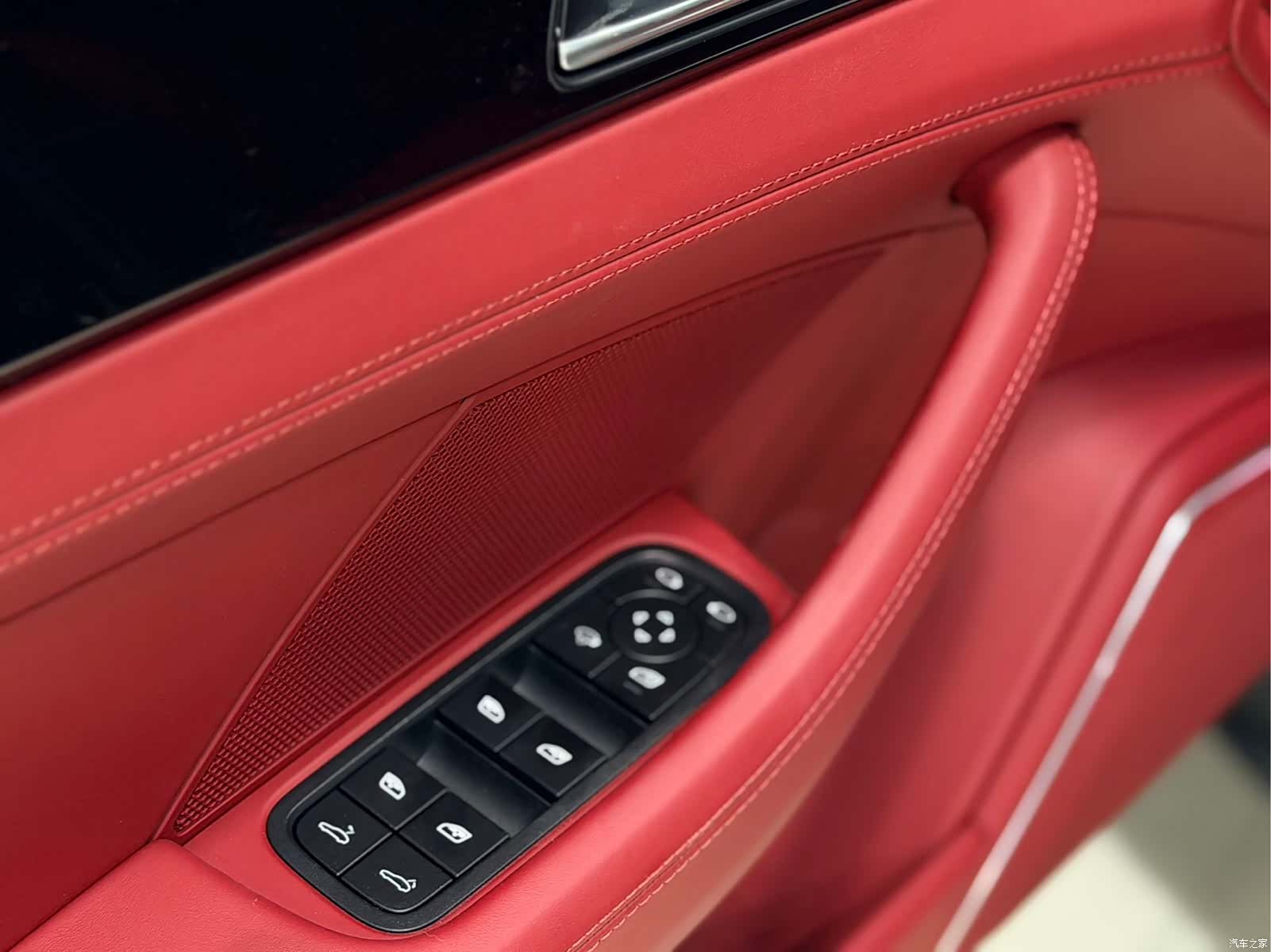 Porsche Panamera, 2022 10