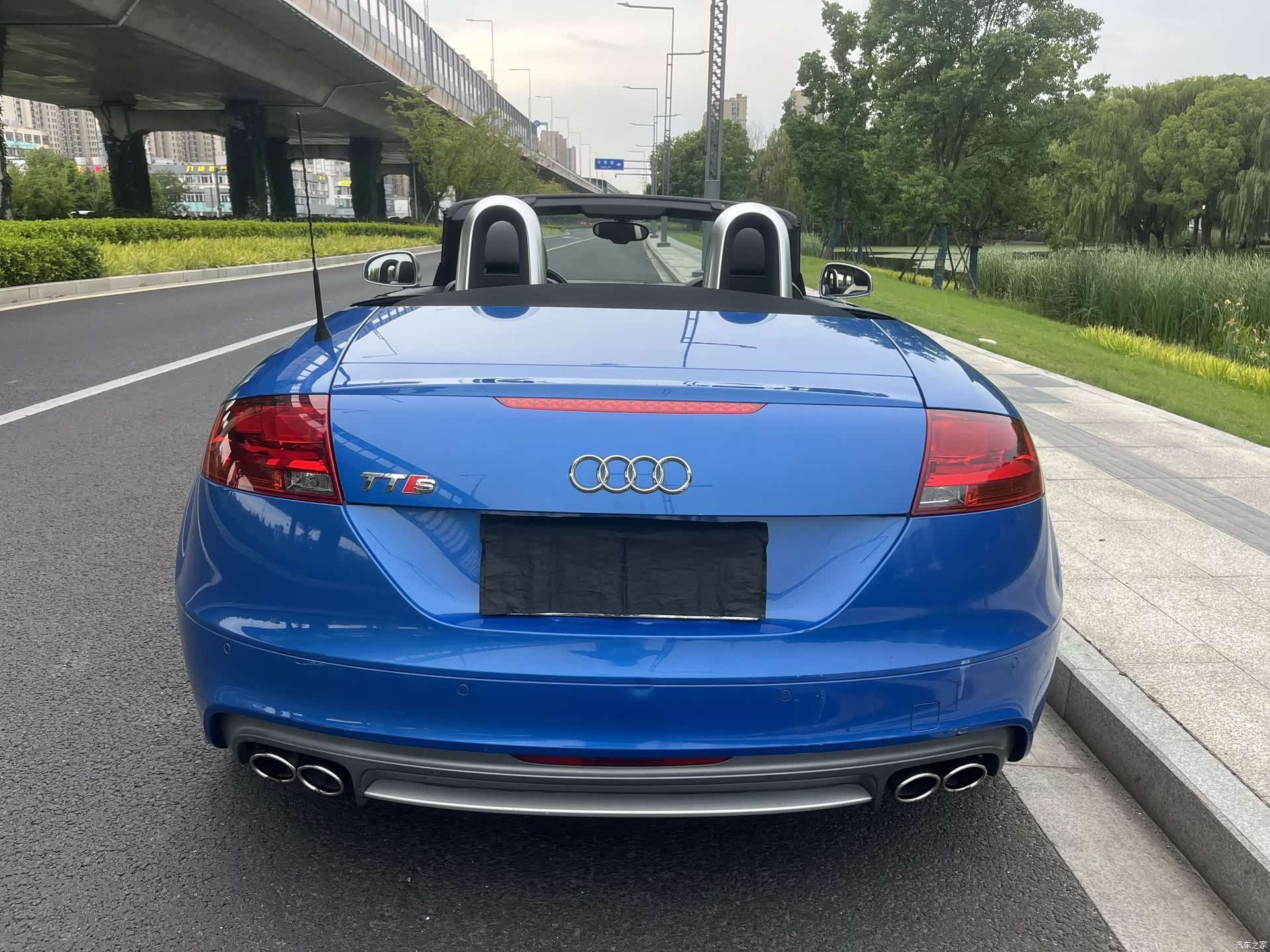 Audi TT, 2010 8