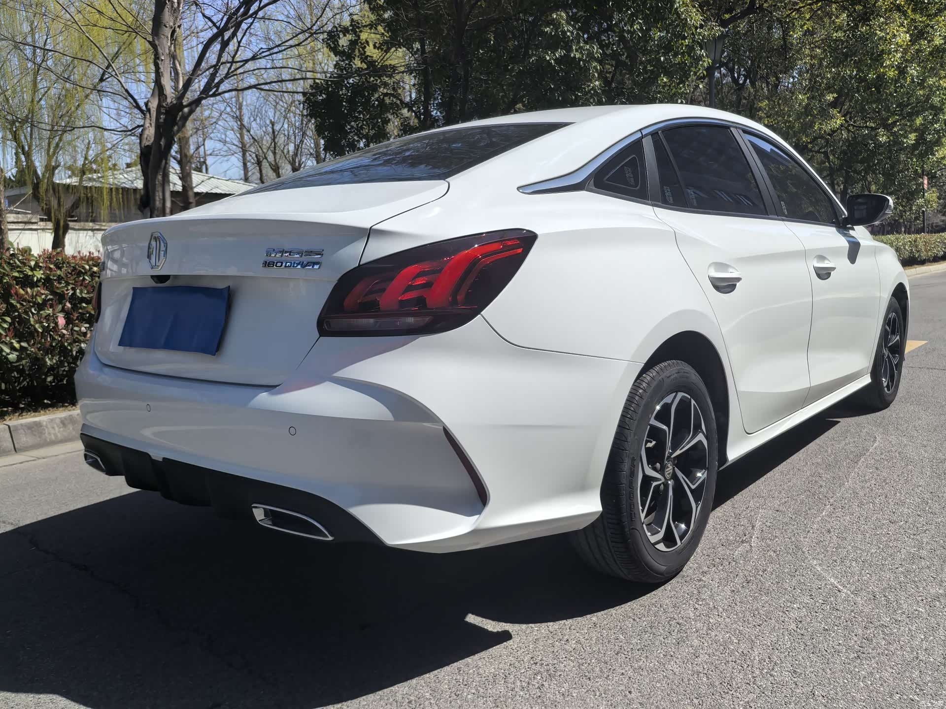 MG MG5, 2023 12
