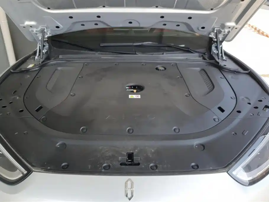 AITO Ask the world M5