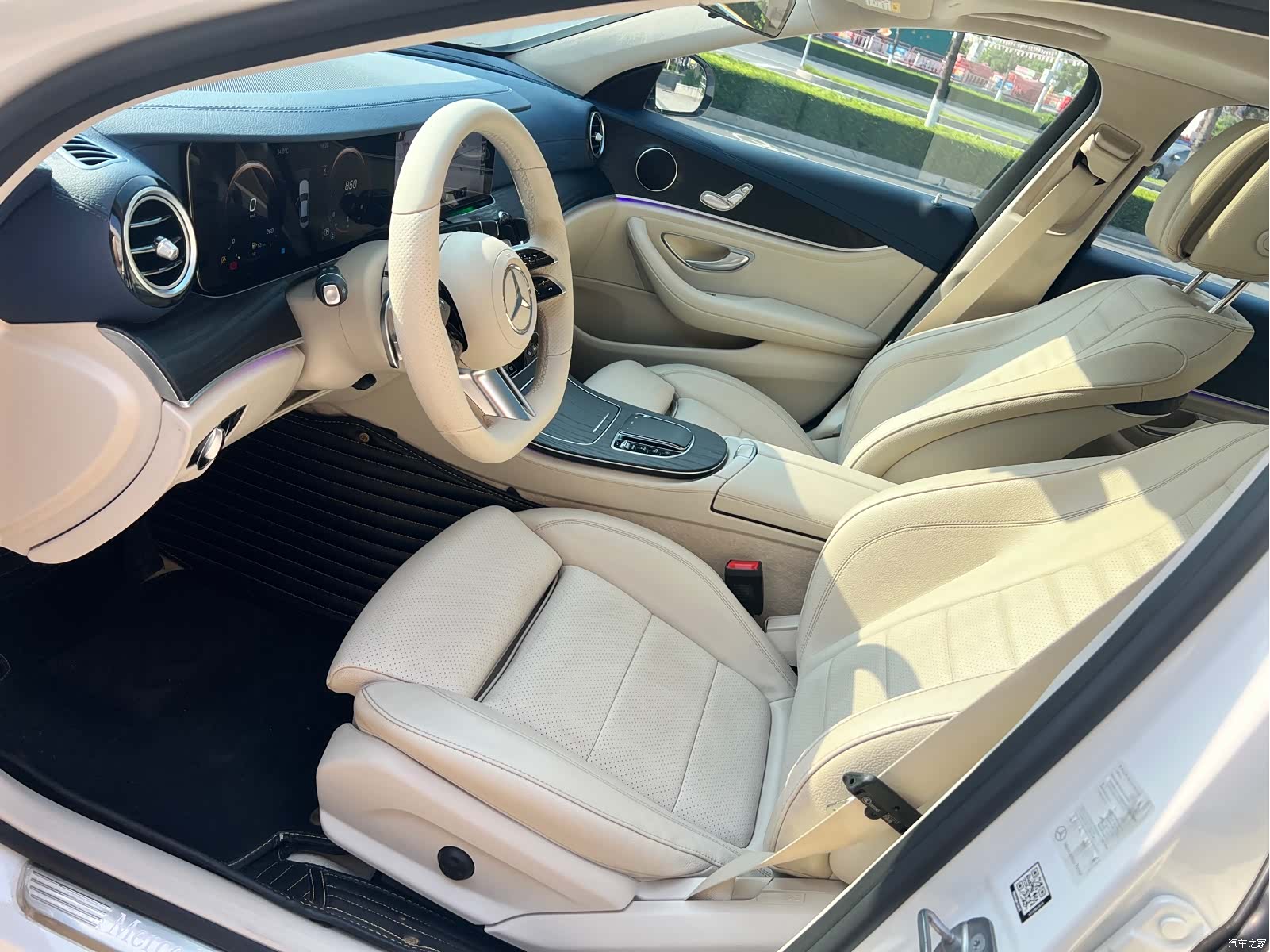 Mercedes-Benz E-Class, 2022 4