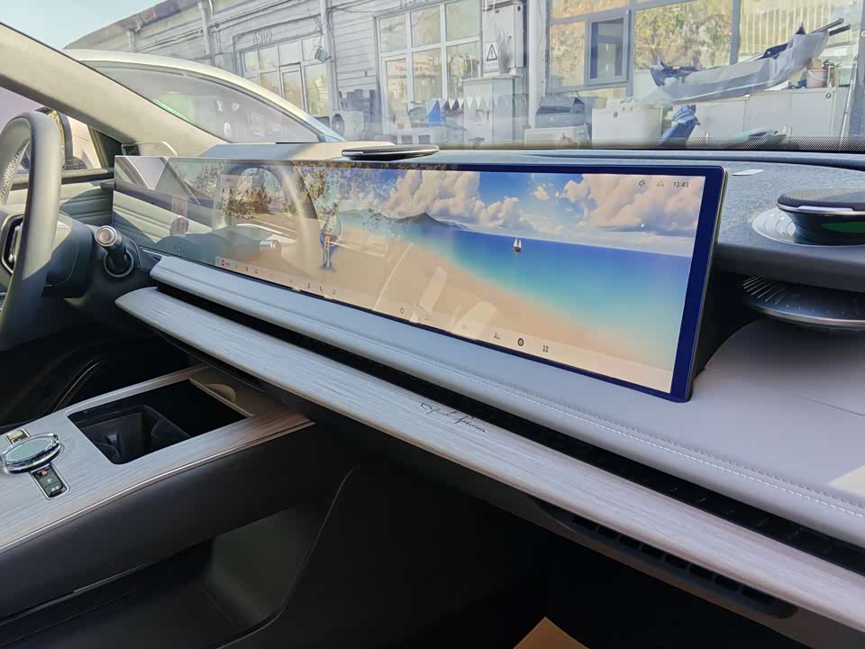 Geely Galaxy Galaxy E8