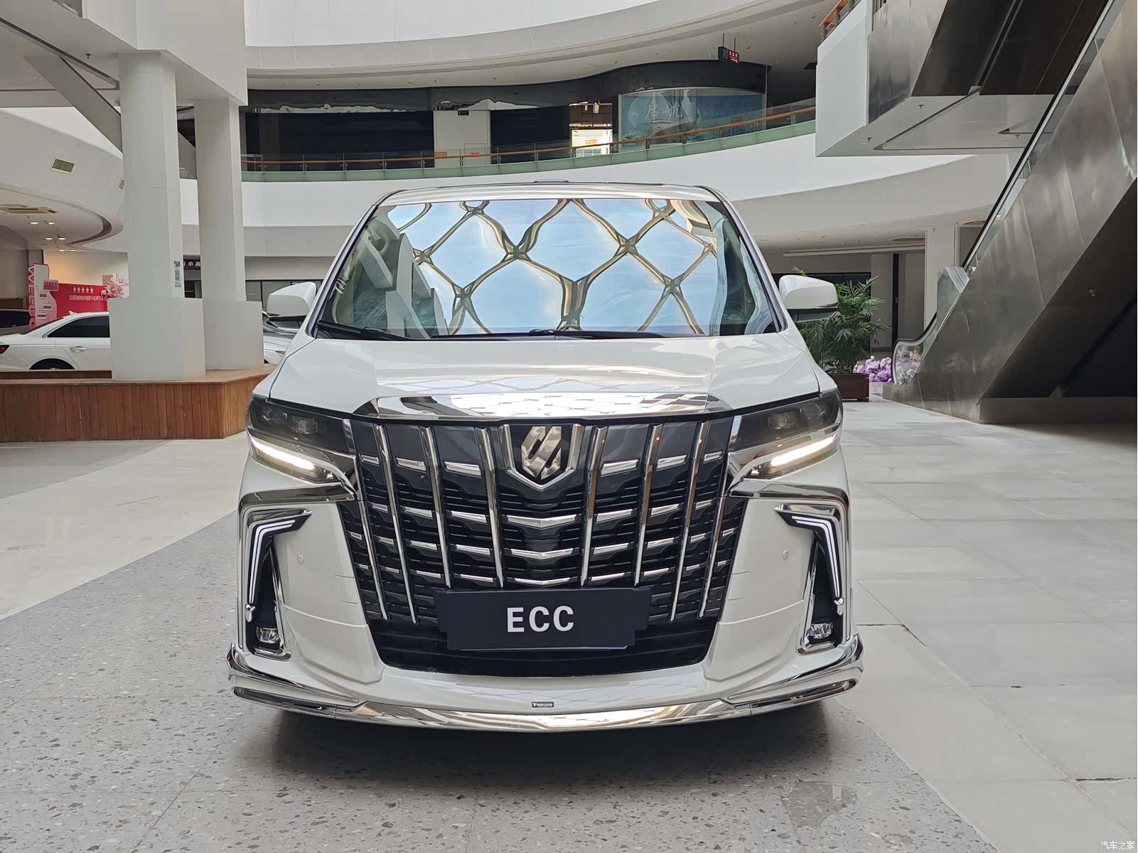 Toyota Alphard, 2013 2