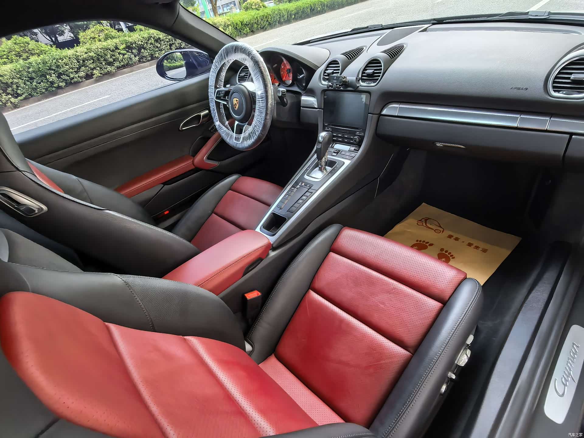 Porsche Cayman, 2019 8