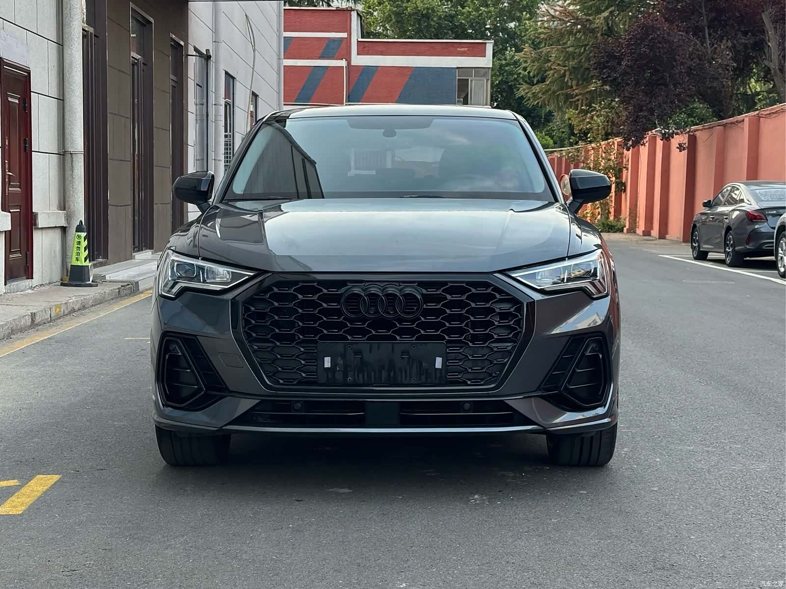 Audi Q3, 2023 2