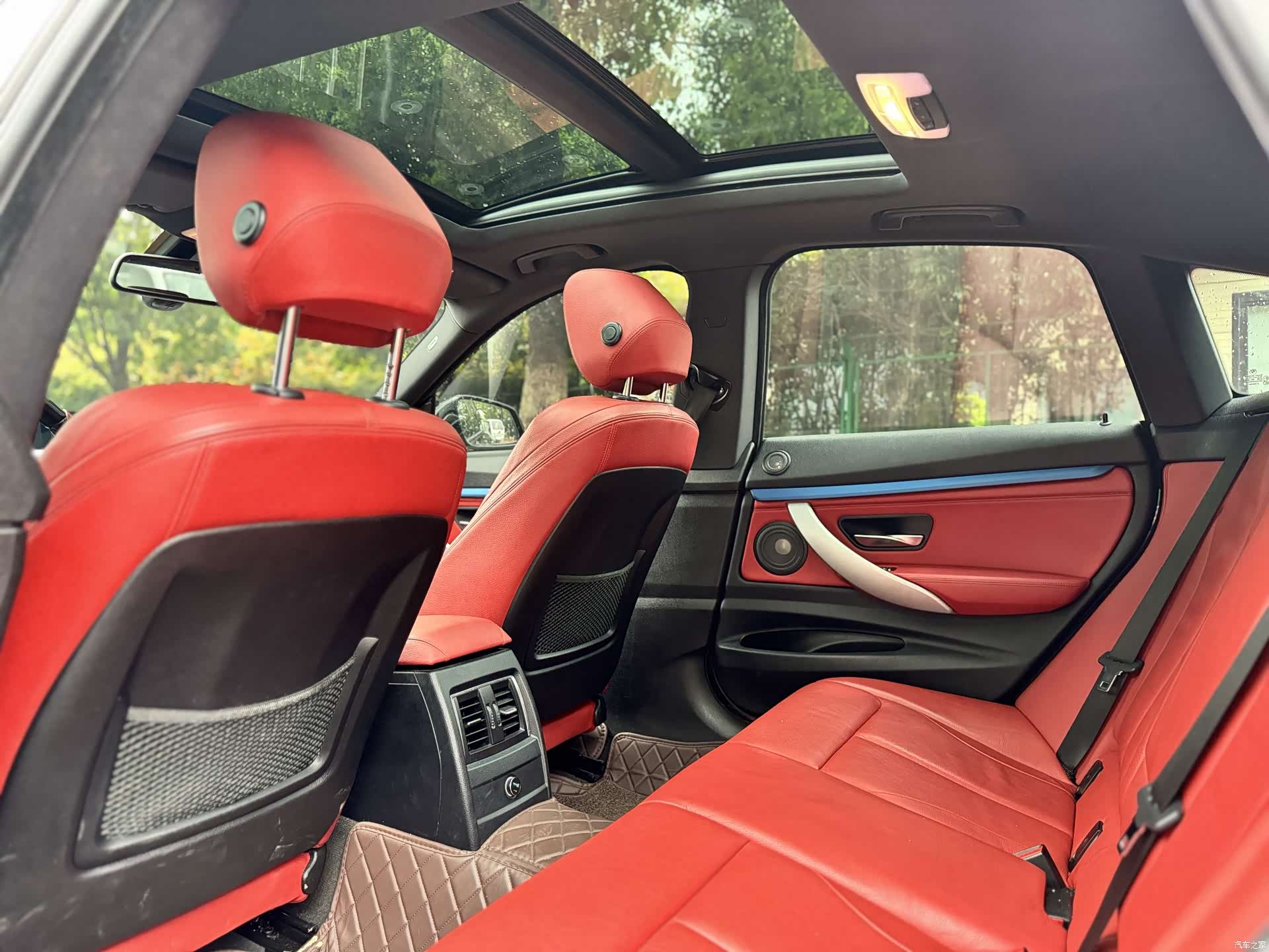 BMW 3 Series, 2018 все фото