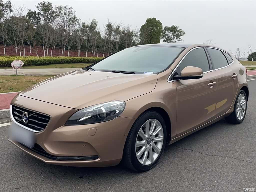 Volvo V40, 2014 1