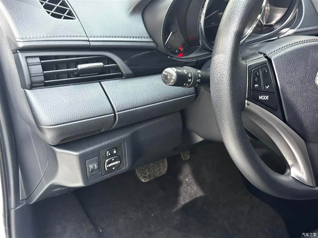 Toyota YARiS L, 2022 11