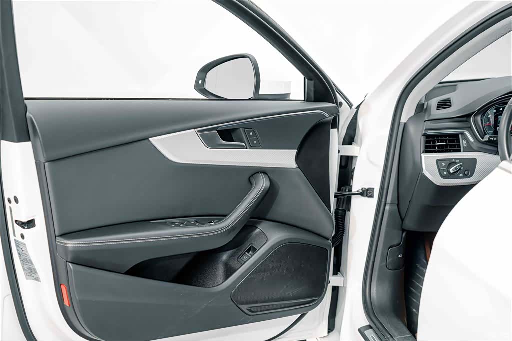 Audi A4L, 2021 15